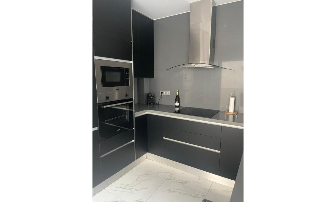 Revente - Villa -
Villamartin - Costa Blanca