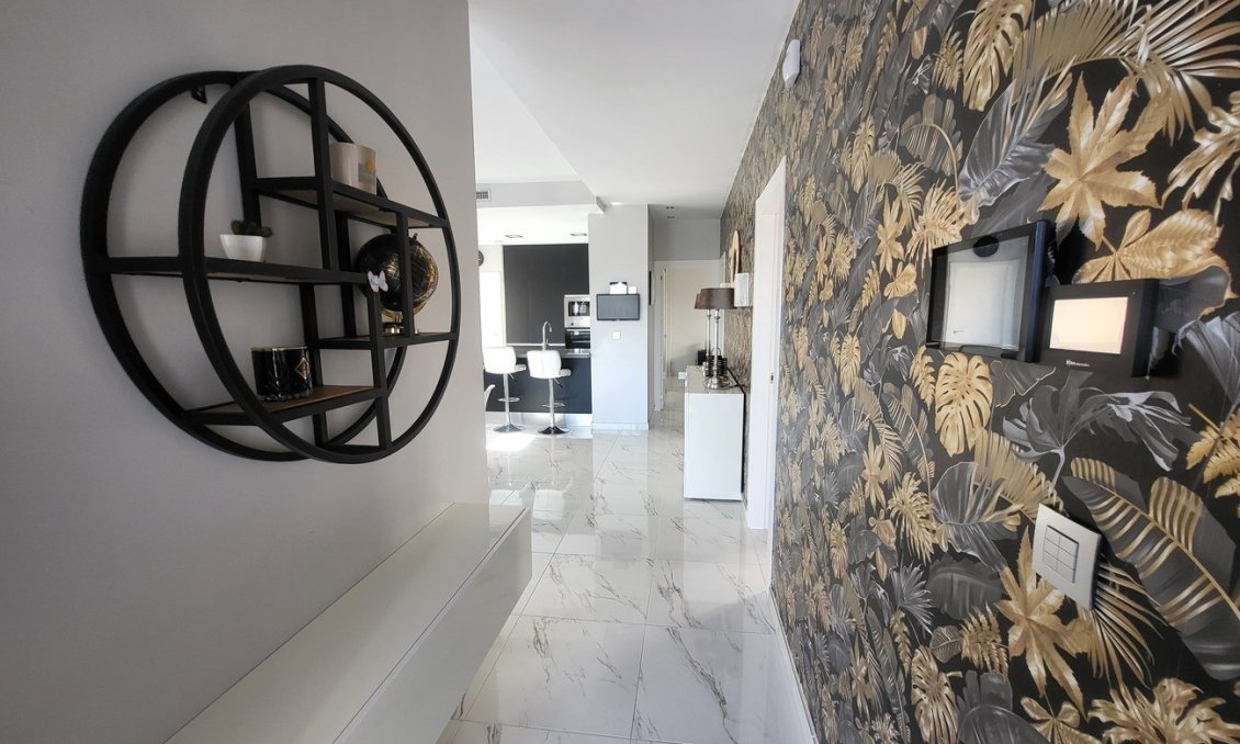 Revente - Villa -
Villamartin - Costa Blanca