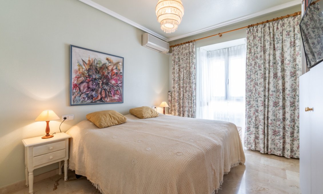 Revente - Appartement -
Orihuela Costa - Costa Blanca