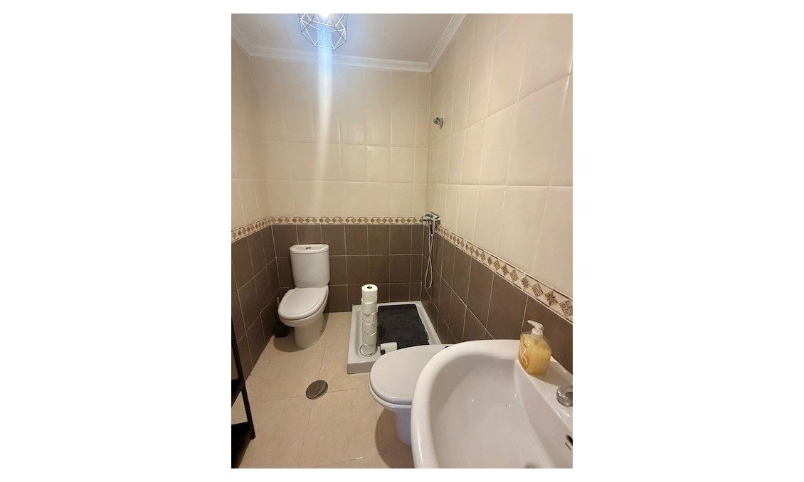 Revânzare - Town House -
San Miguel de Salinas - Inland