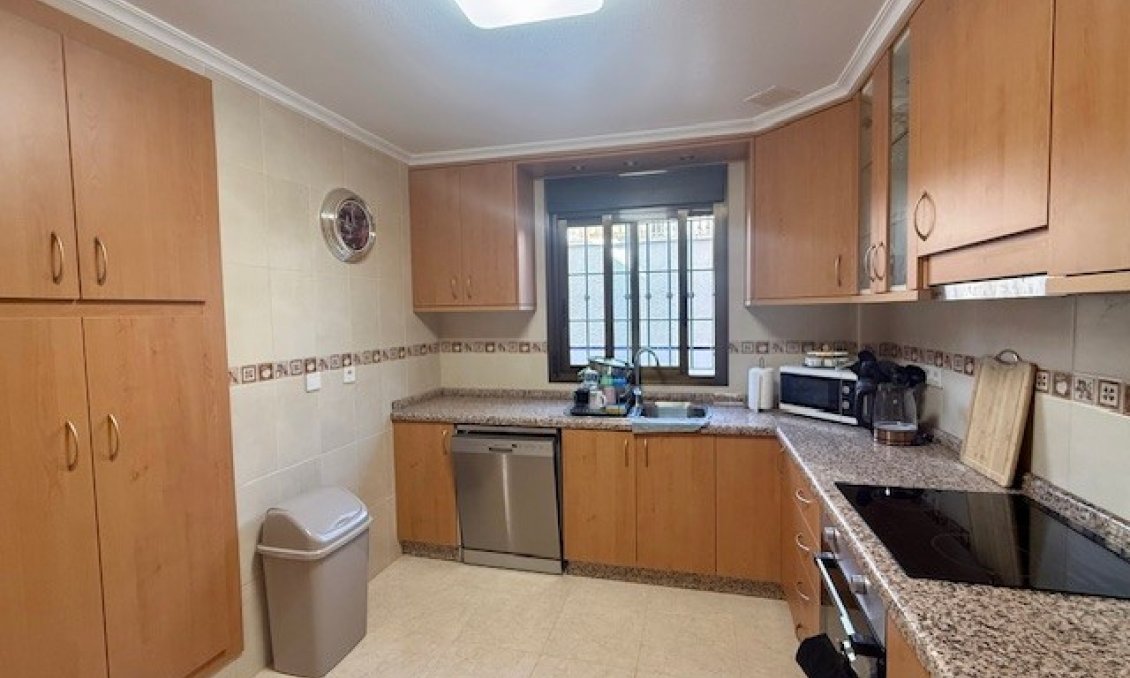 Revânzare - Town House -
San Miguel de Salinas - Inland