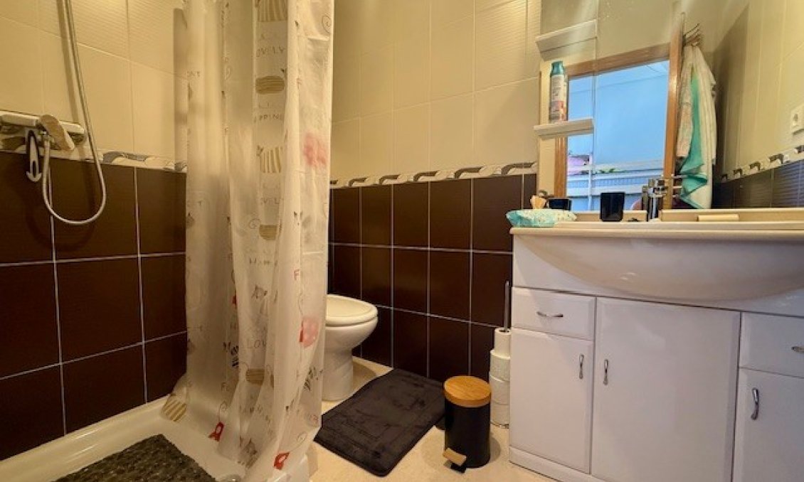 Revânzare - Town House -
San Miguel de Salinas - Inland