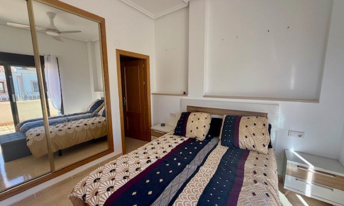 Revânzare - Town House -
San Miguel de Salinas - Inland