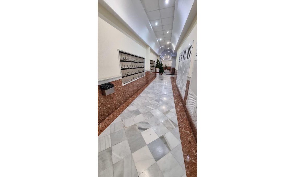 Resale - Penthouse -
Torrevieja