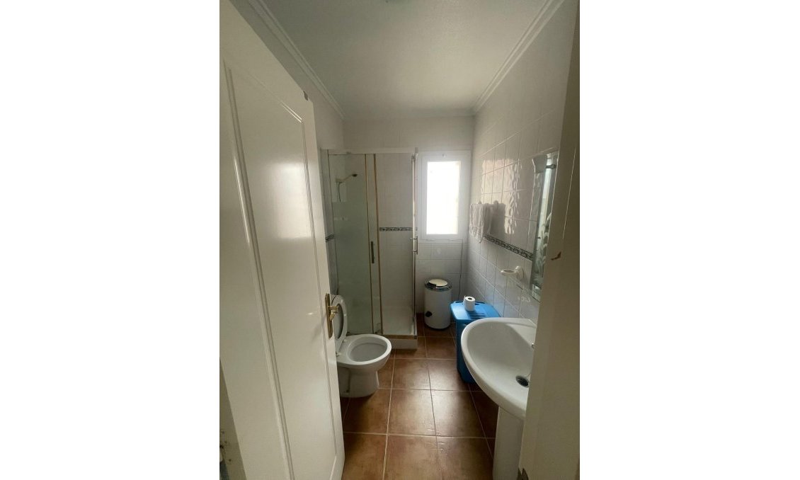 Használt Ingatlanok - Ikerház -
Torrevieja - Aguas Nuevas