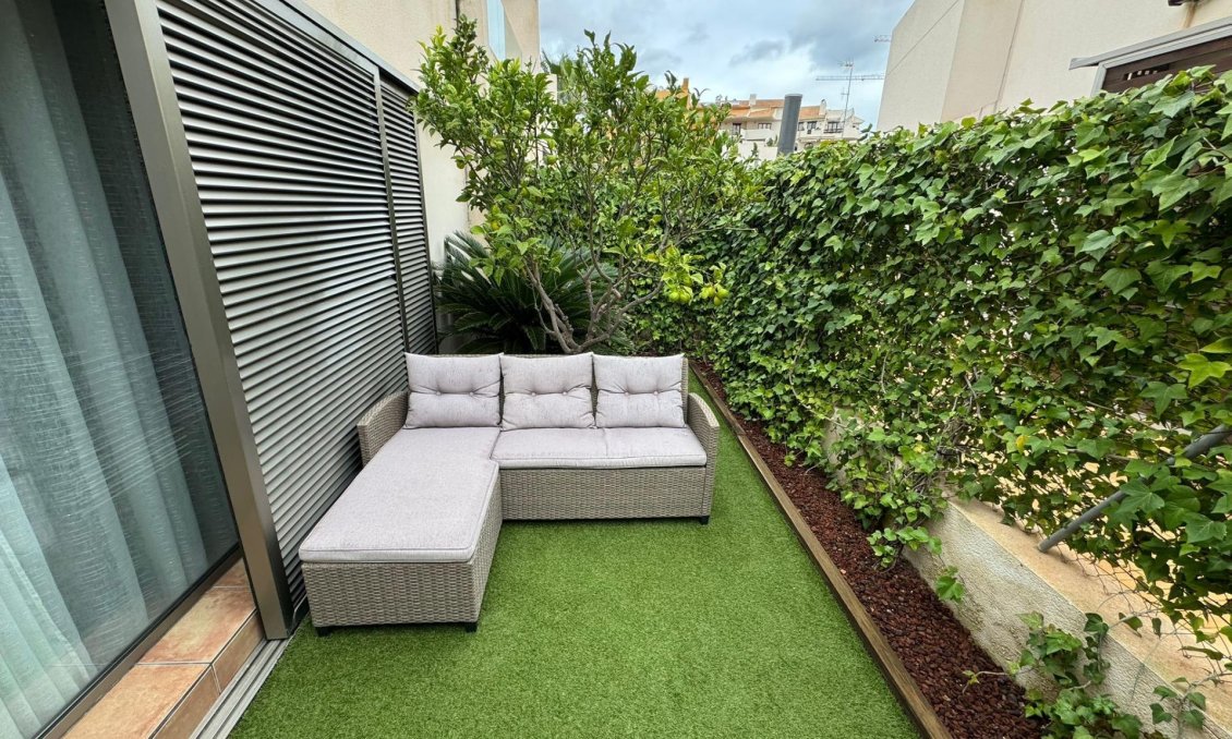 Revente - Town House -
Torrevieja - Punta Prima