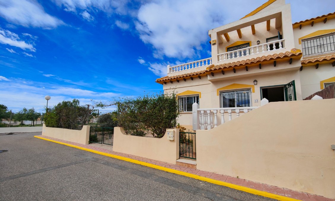Revânzare - Town House -
Orihuela Costa - Costa Blanca