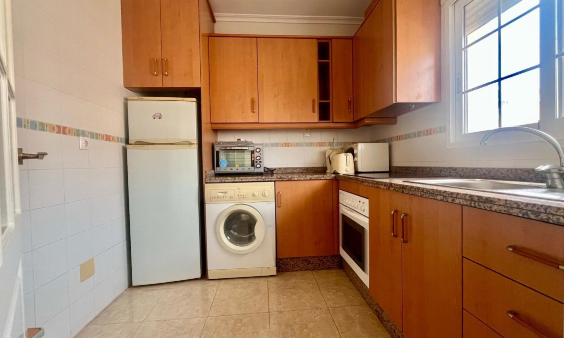 Resale - Bungalow -
San Fulgencio - La Marina