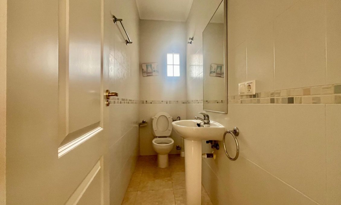 Resale - Bungalow -
San Fulgencio - La Marina