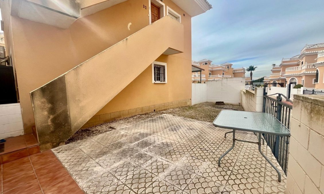 Resale - Bungalow -
San Fulgencio - La Marina