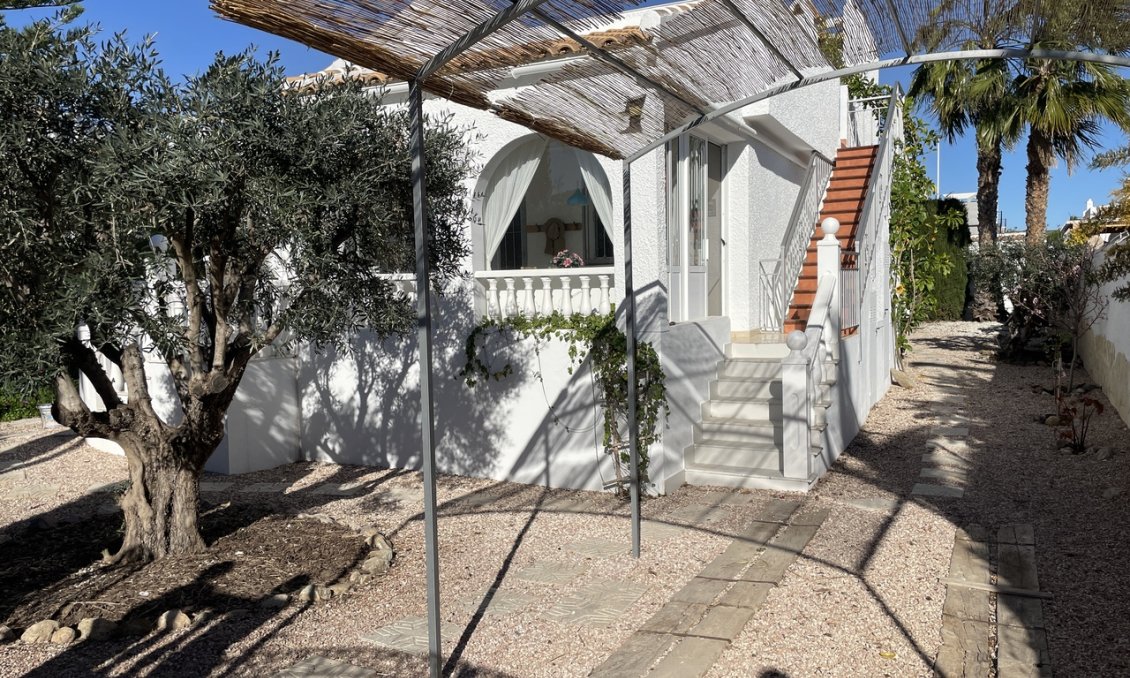 Használt Ingatlanok - Villa -
Camposol - Inland