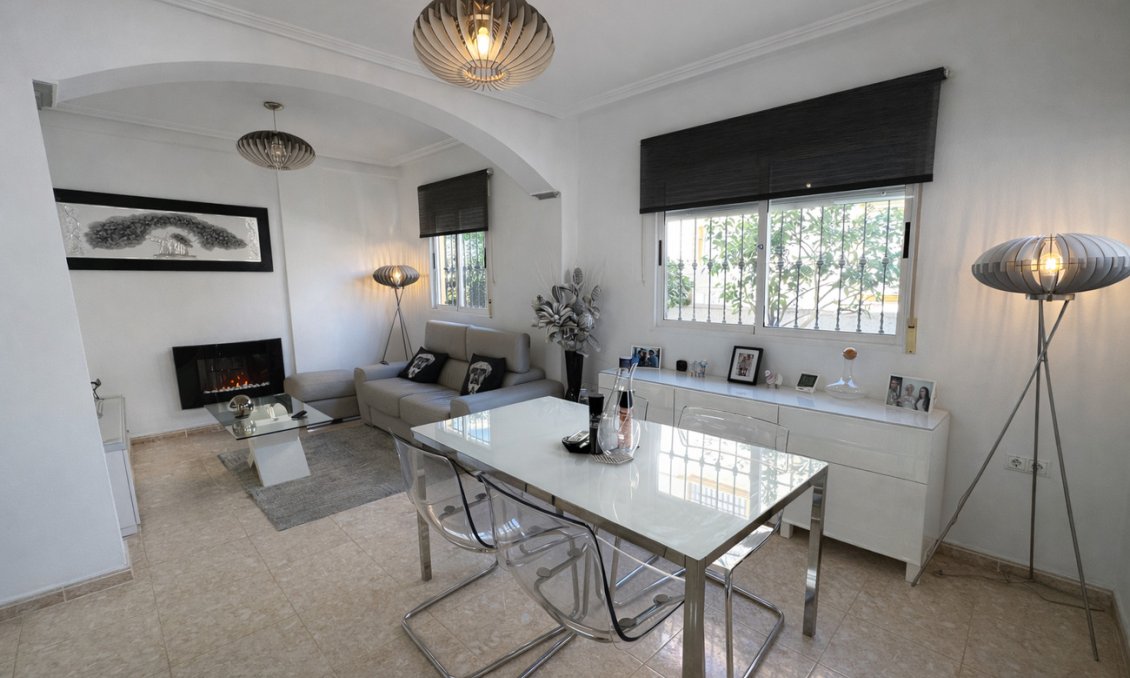 Wiederverkauf - Quad House -
Orihuela Costa - Villa's San Jose IV