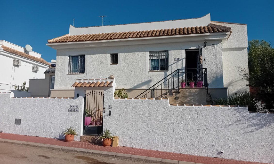 Használt Ingatlanok - Villa -
Mazarron - Camposol