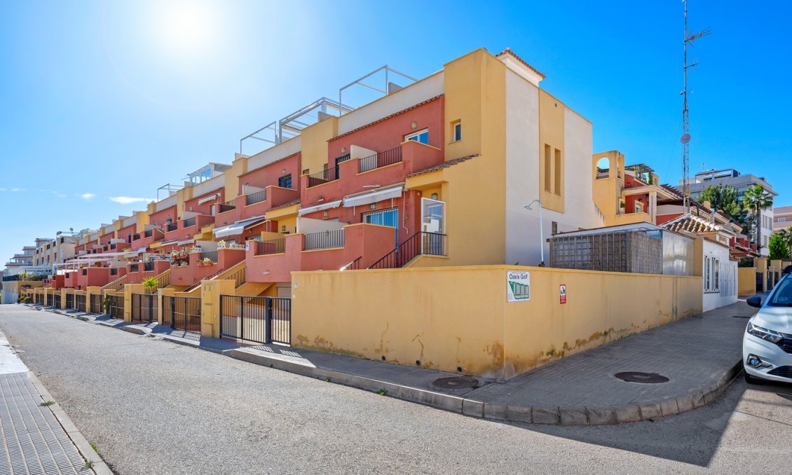 Revente - Villa -
Orihuela Costa - Costa Blanca
