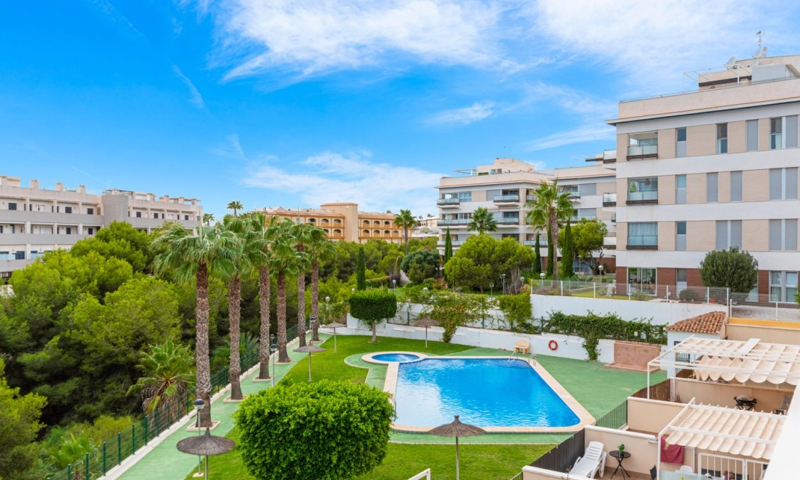 Revente - Villa -
Orihuela Costa - Costa Blanca