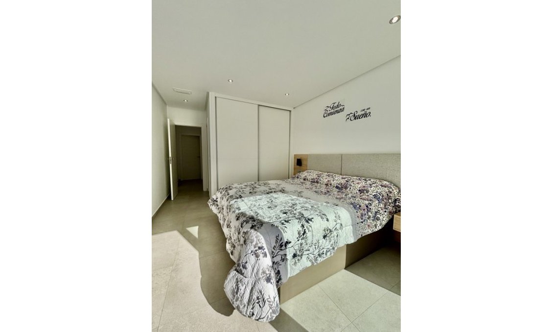 Resale - Villa -
Benijofar - Costa Blanca