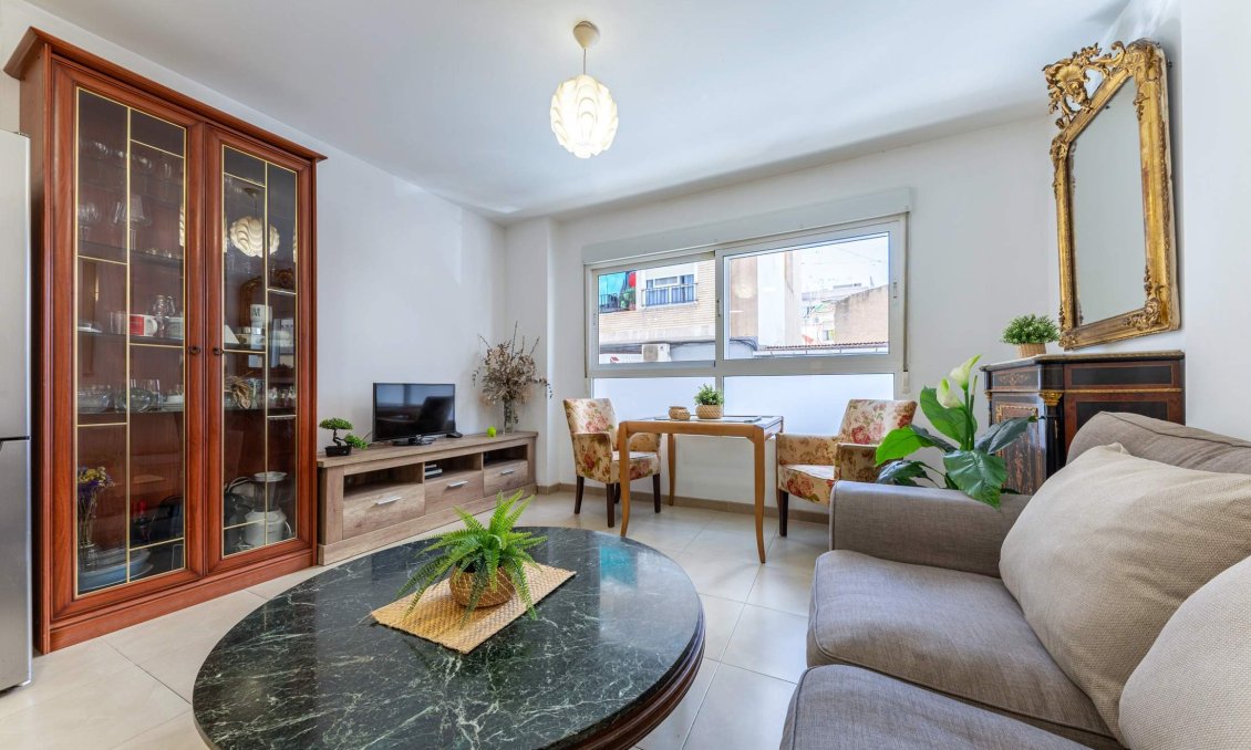 Resale - Apartment -
Alicante - Carolinas Bajas