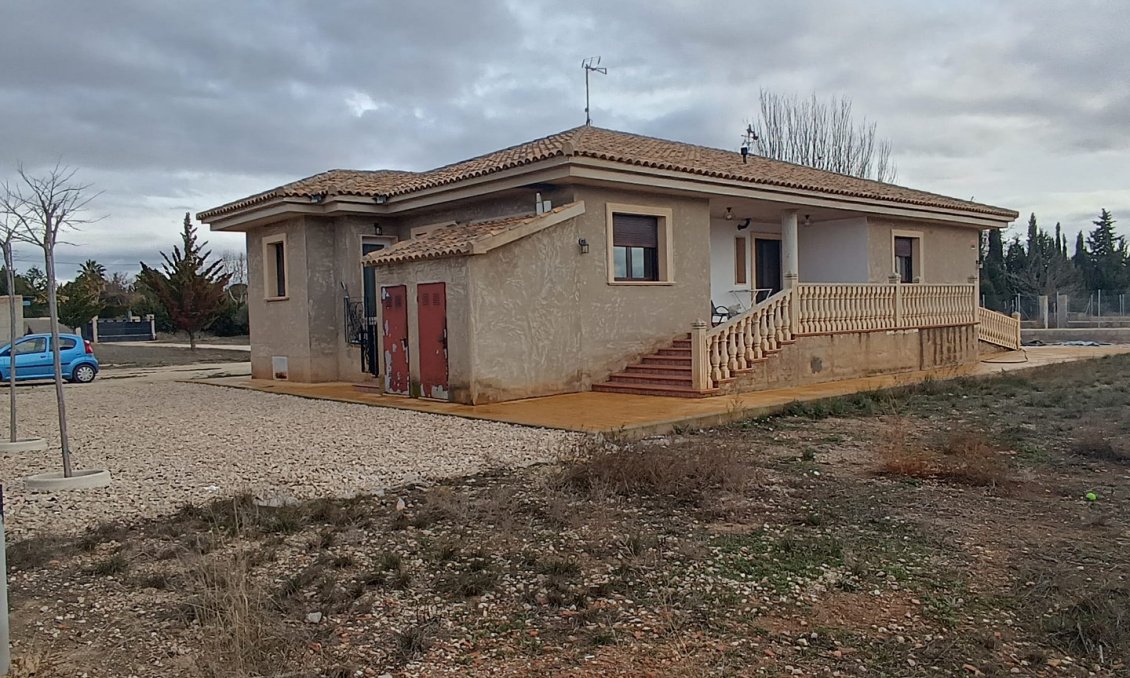 Használt Ingatlanok - Villa -
Yecla - Inland