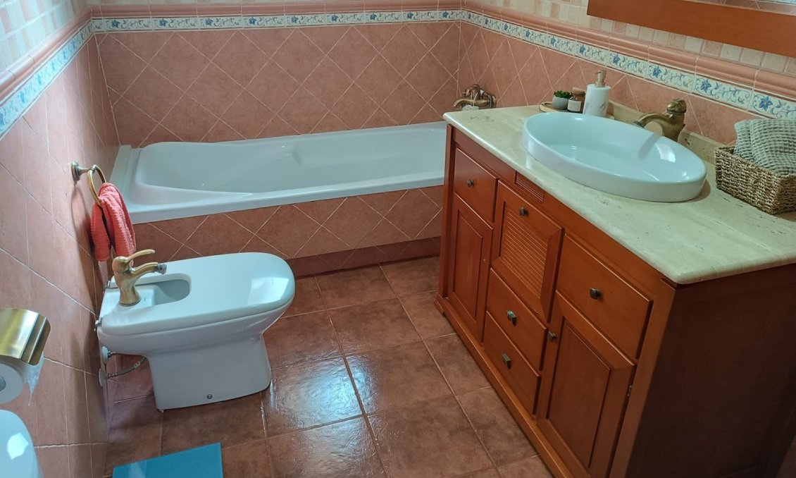 Használt Ingatlanok - Villa -
Yecla - Inland