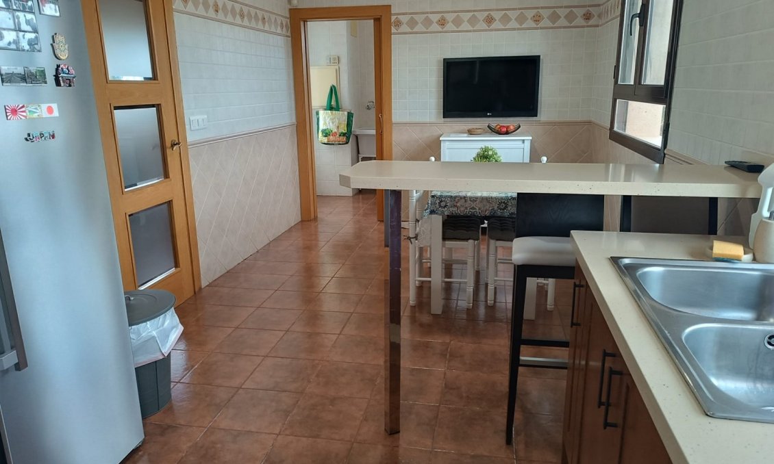 Használt Ingatlanok - Villa -
Yecla - Inland