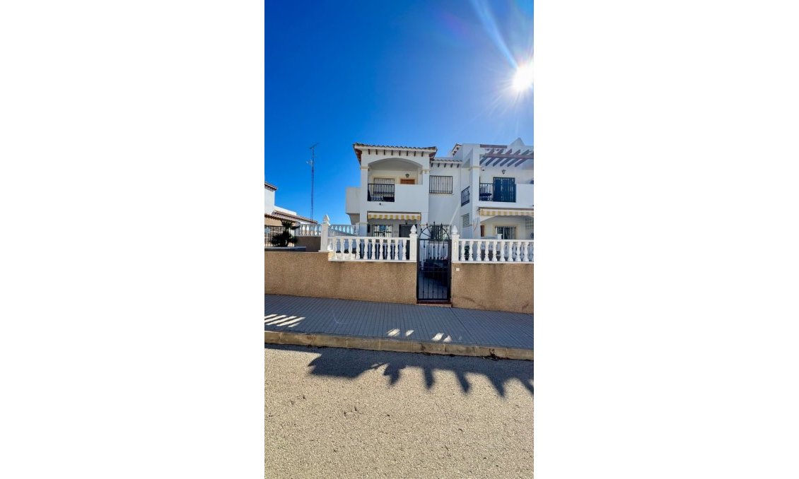 Revente - Appartement -
Orihuela Costa - Costa Blanca