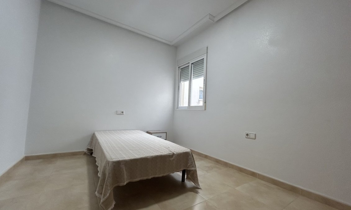 Resale - Apartment -
2778 - Inland