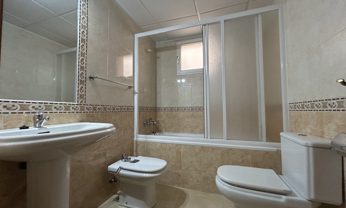 Resale - Apartment -
2778 - Inland