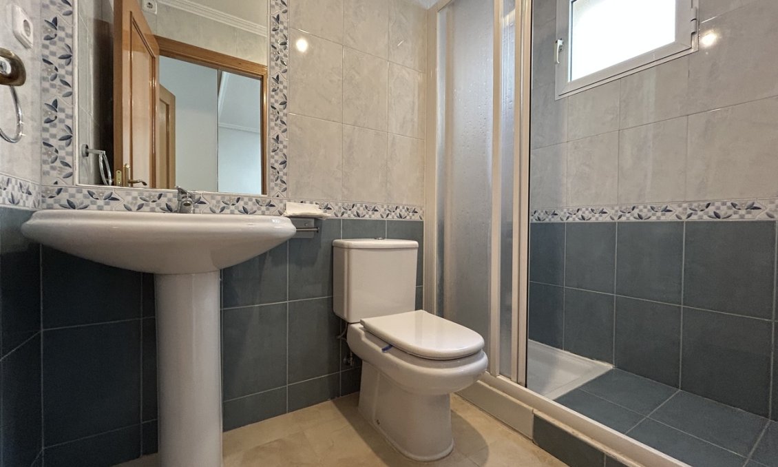 Resale - Apartment -
2778 - Inland