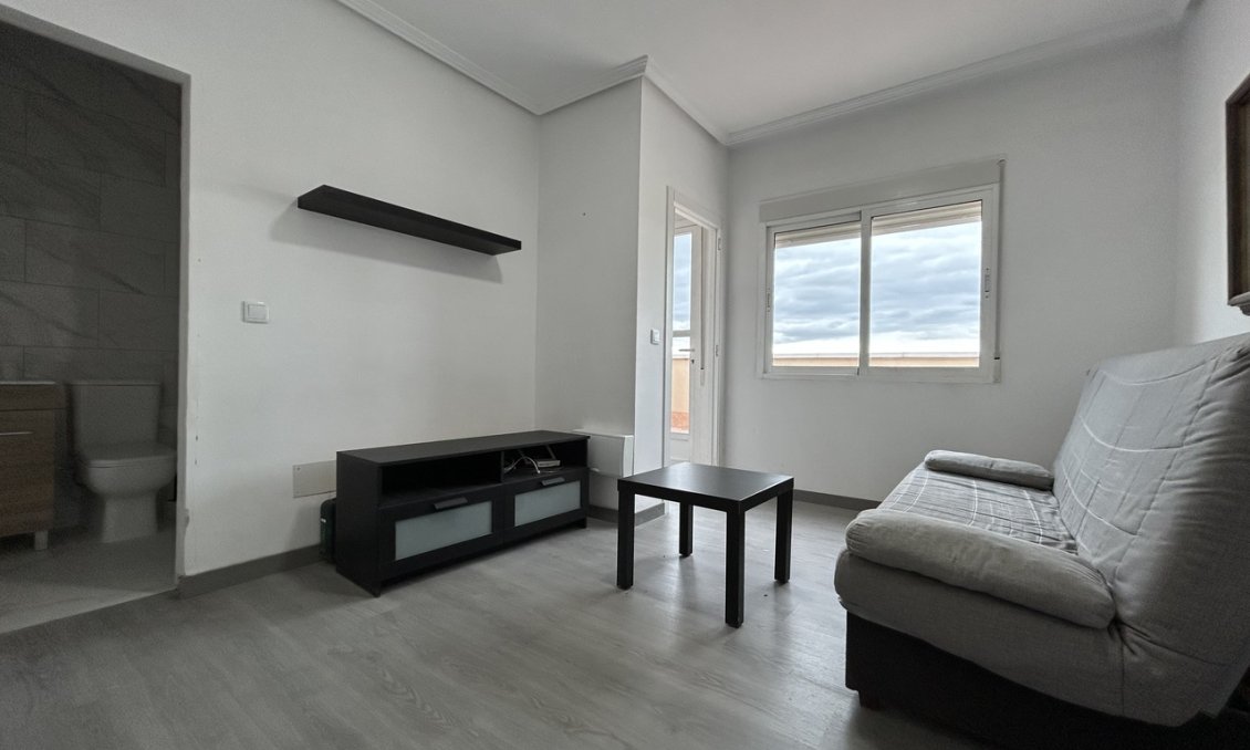 Resale - Apartment -
2778 - Inland