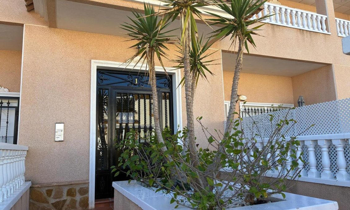 Wiederverkauf - Wohnung -
Orihuela Costa - Costa Blanca