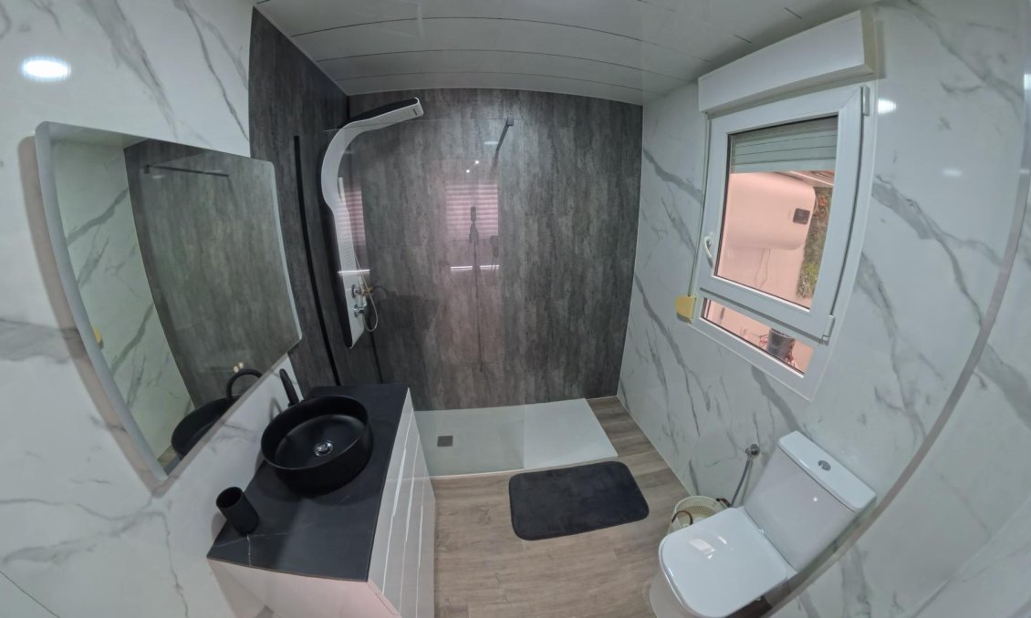 Revânzare - Apartament -
Torrevieja - Playa del Cura