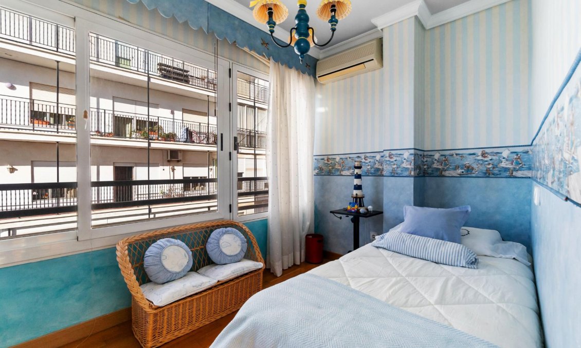 Resale - Apartment -
Torrevieja - Costa Blanca