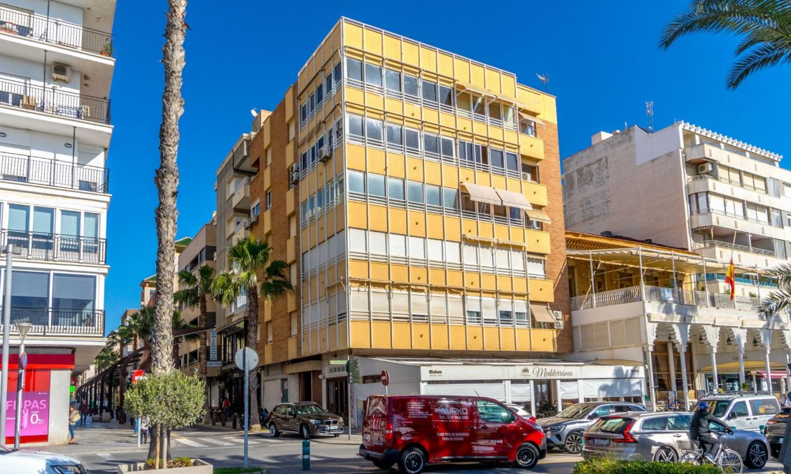 Resale - Apartment -
Torrevieja - Costa Blanca