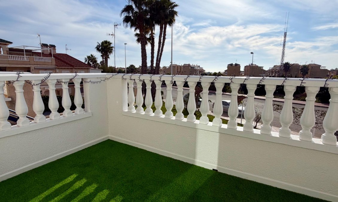 Resale - Apartment -
Orihuela Costa - Playa Flamenca Norte