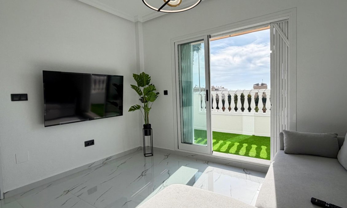 Resale - Apartment -
Orihuela Costa - Playa Flamenca Norte