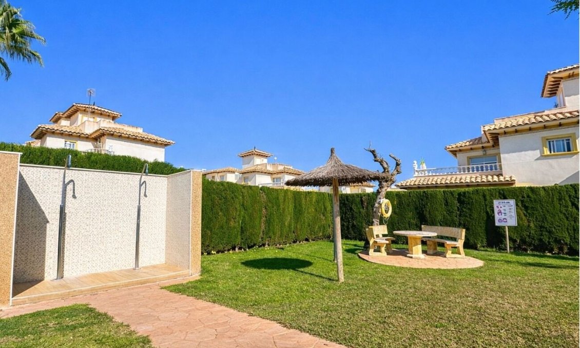 Revente - Quad House -
La Zenia - Costa Blanca