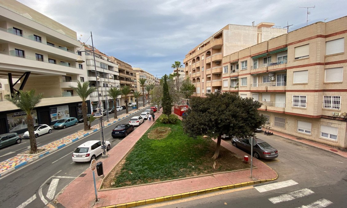 Resale - Apartment -
Torrevieja - Costa Blanca