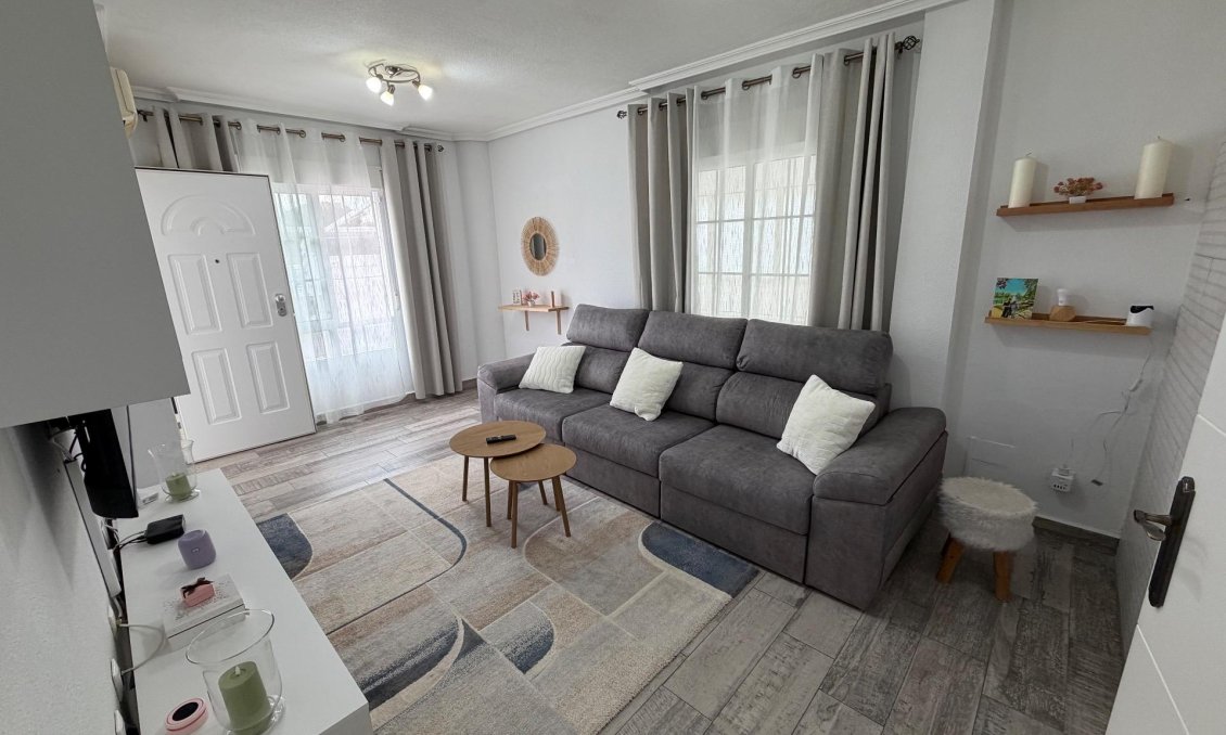 Wiederverkauf - Town House -
Orihuela Costa - La Zenia