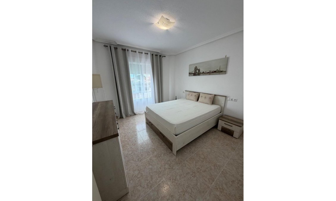 Wiederverkauf - Town House -
Orihuela Costa - La Zenia