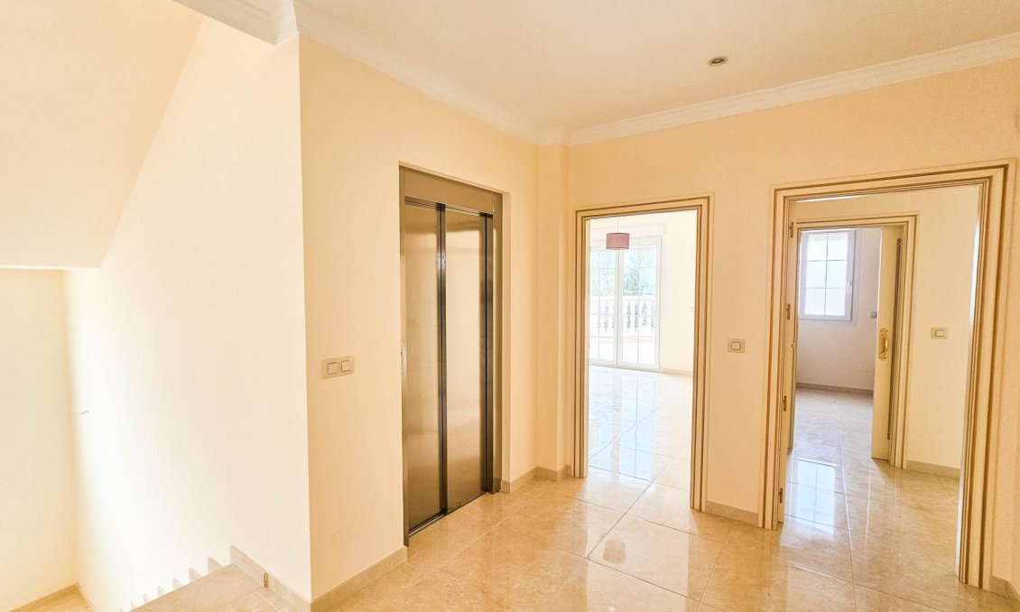 Revente - Villa -
Cabo Roig