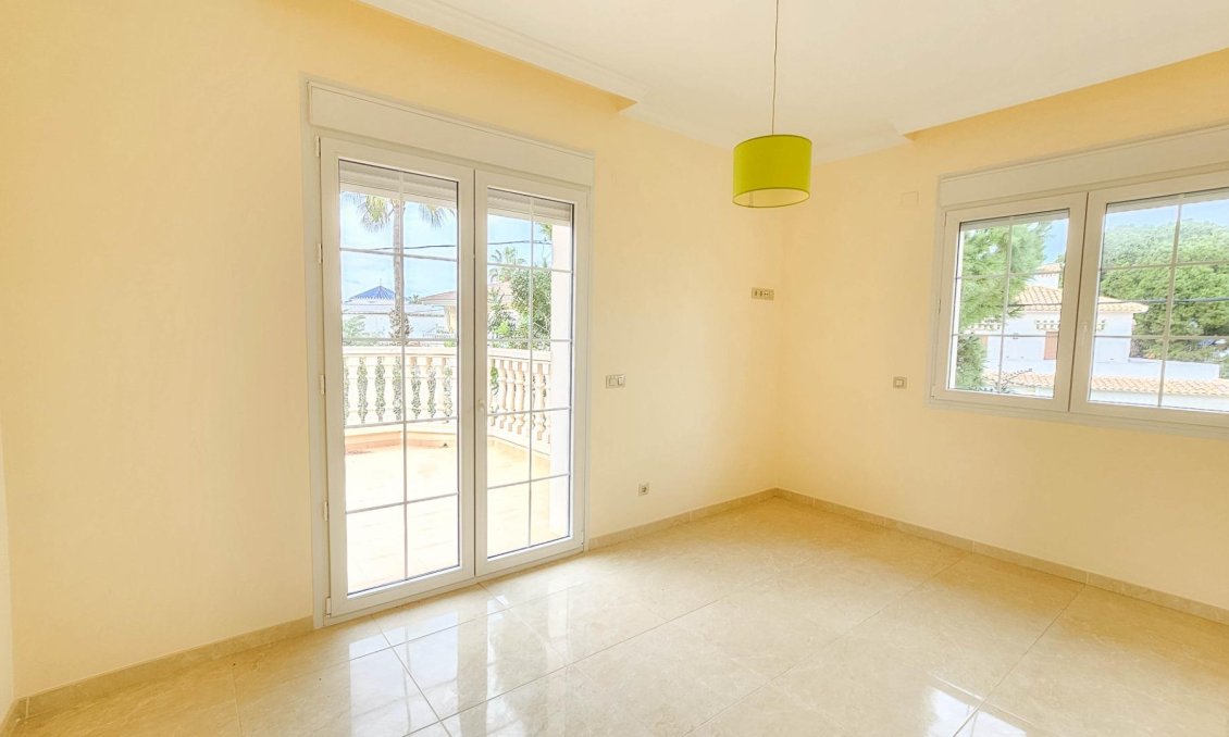 Revente - Villa -
Cabo Roig