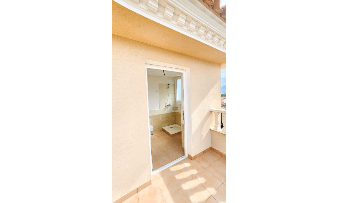 Revente - Villa -
Cabo Roig