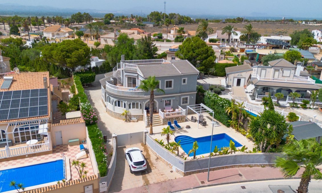 Resale - Villa -
San Fulgencio - Urb. La Marina