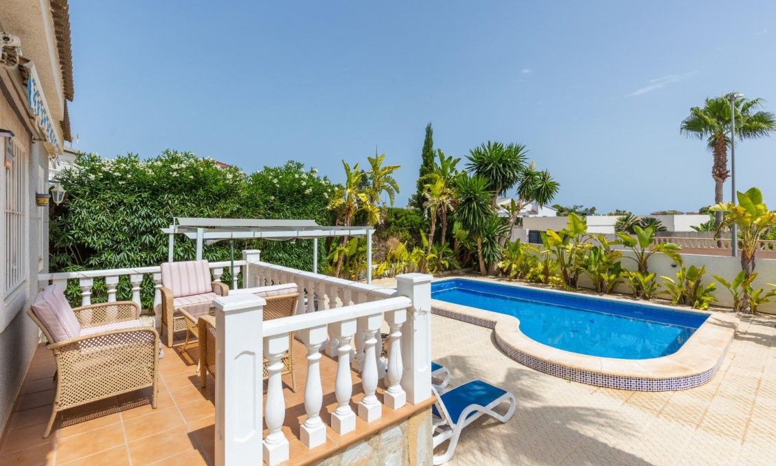 Resale - Villa -
San Fulgencio - Urb. La Marina