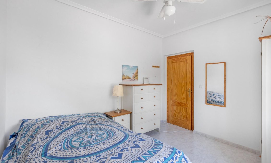 Resale - Villa -
San Fulgencio - Urb. La Marina