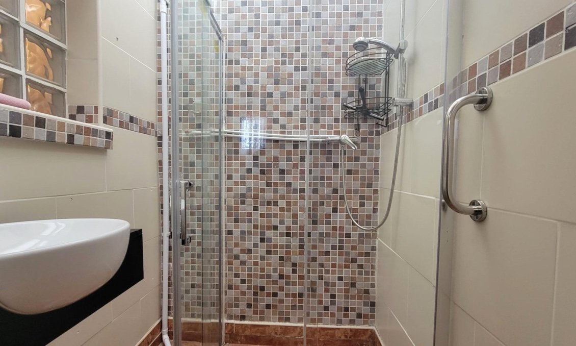 Használt Ingatlanok - Sorház -
Torrevieja - El Chaparral