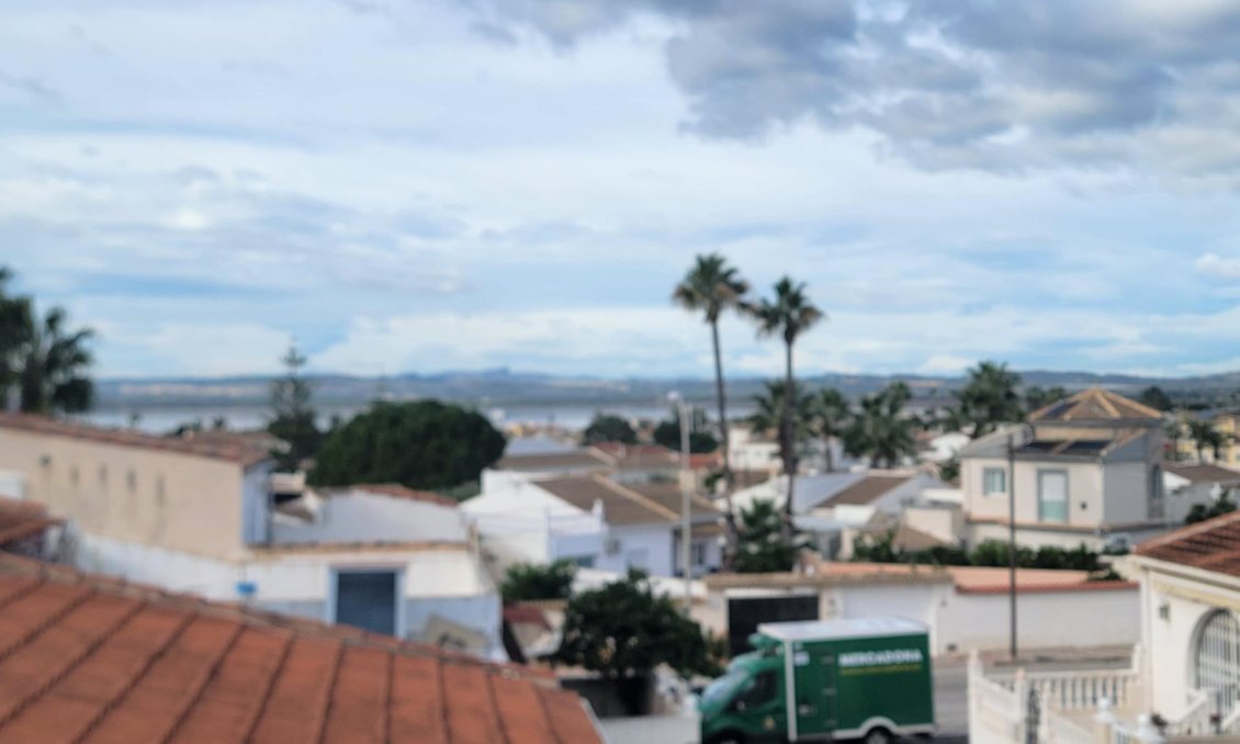 Használt Ingatlanok - Sorház -
Torrevieja - El Chaparral