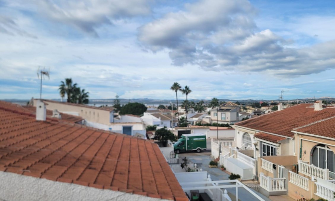 Használt Ingatlanok - Sorház -
Torrevieja - El Chaparral