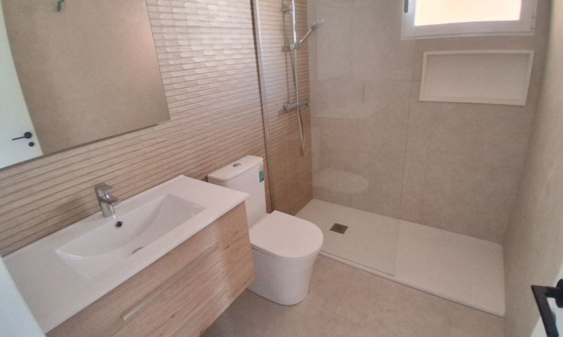 Revânzare - Apartament -
Torrevieja - Costa Blanca
