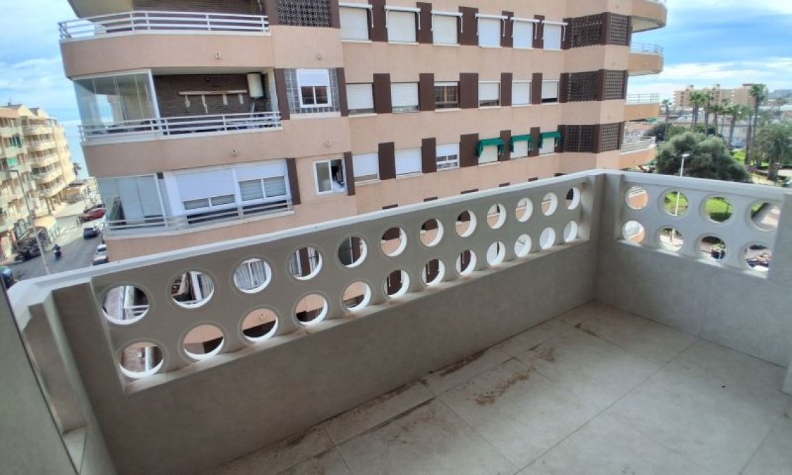 Revânzare - Apartament -
Torrevieja - Costa Blanca